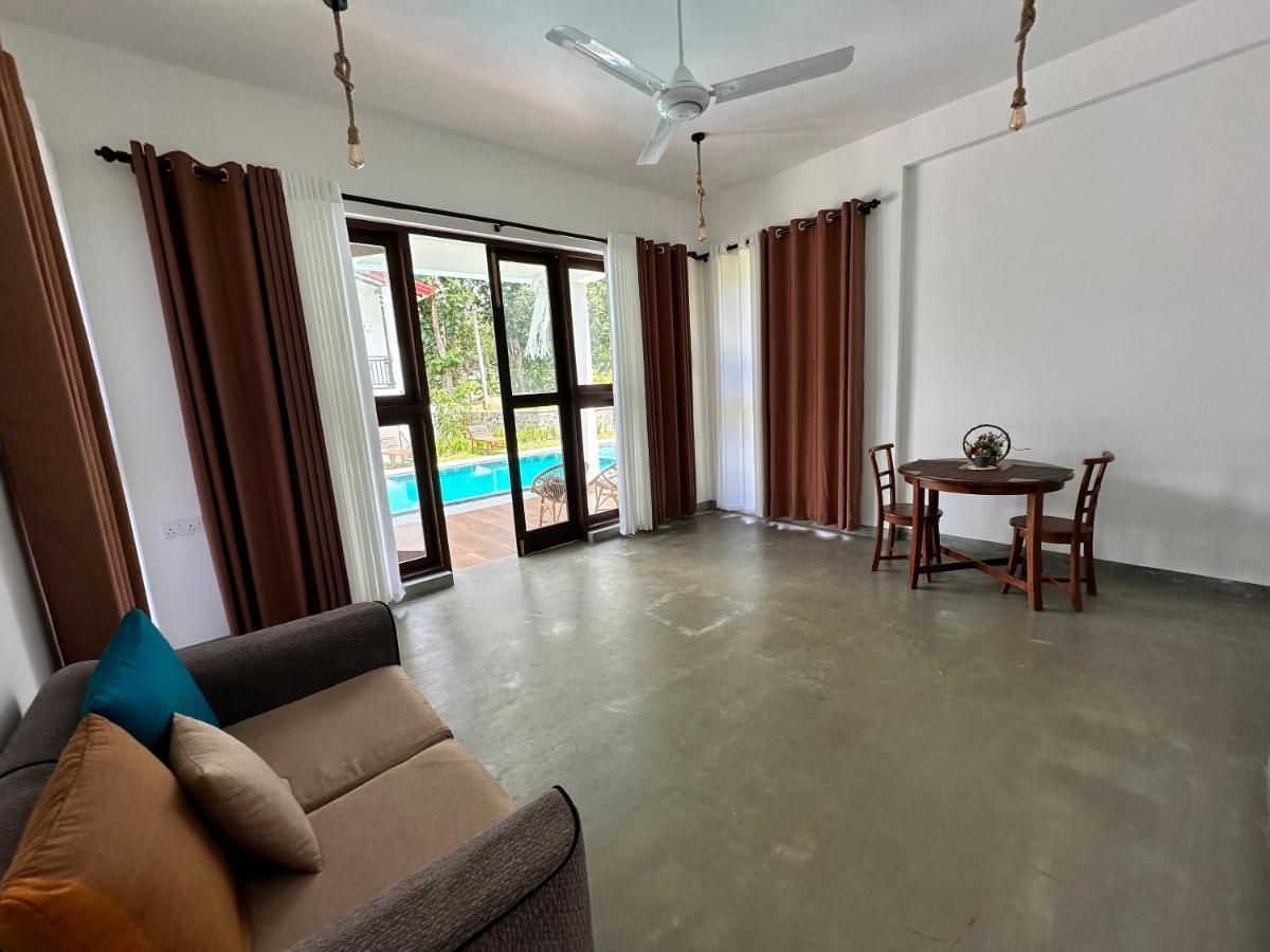 Finch Tangalle Kültér fotó