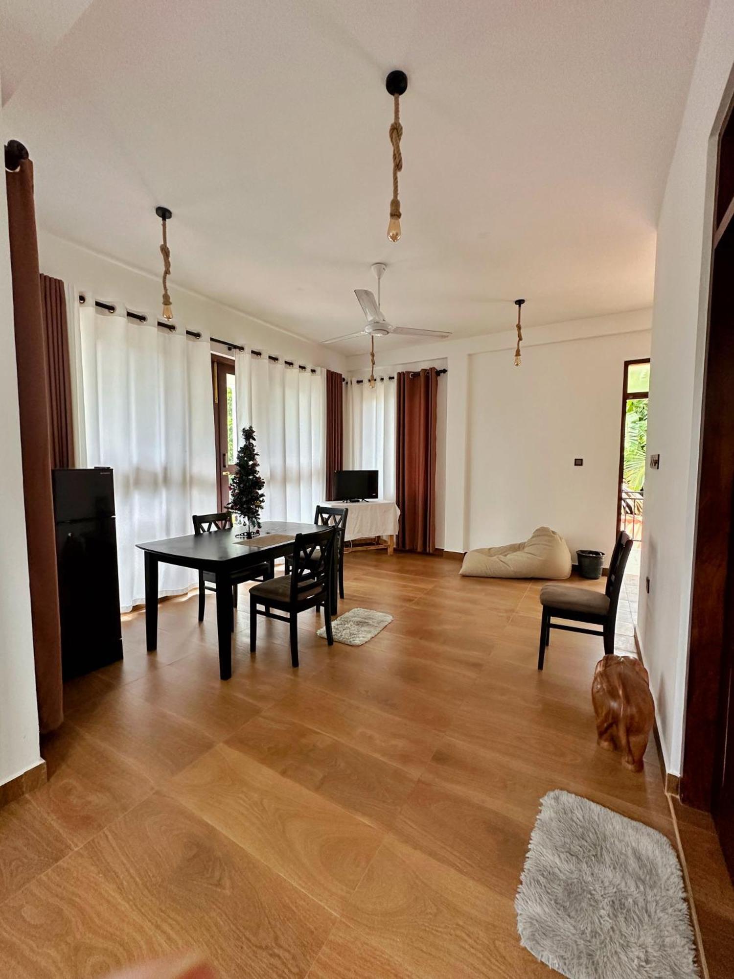 Finch Tangalle Kültér fotó